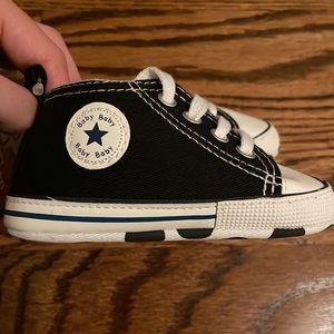 Black “Baby baby converse”